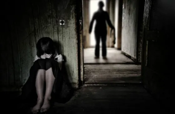 Abusó de sus nietas y lo condenaron a 4 años de prisión domiciliaria