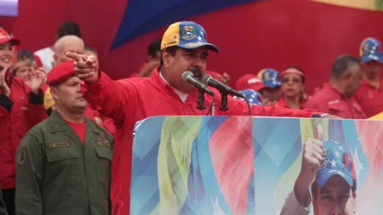 Nicolás Maduro: "O vamos a una paz con revolución o no habrá paz en Venezuela ni en América Latina"