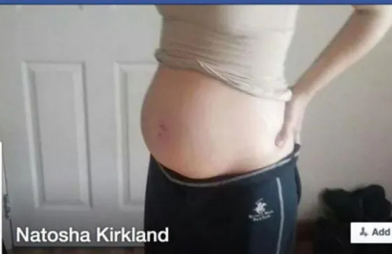 Publicó una selfie de su panza y la policía la arrestó ¡Mirá por qué!