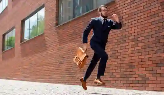 Estudio revela que los impuntuales son más creativos