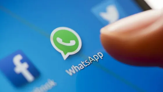 Detectan que Facebook puede leer los mensajes enviados por WhatsApp