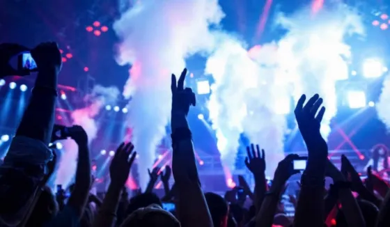 Se durmió en un boliche y quedó encerrado: quiso salir saltando desde el 1° piso