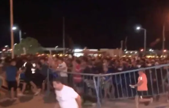 San Juan: largas filas y corridas para ver a la Selección Argentina frente a Brasil