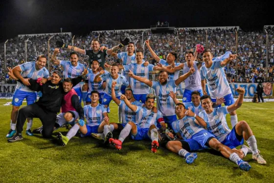 El Albo se quedó con el clásico ante central y va por el ascenso