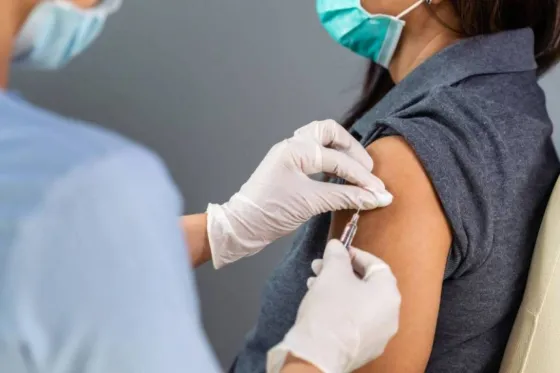 Se aplicaron más de 14 mil dosis contra COVID-19 durante el fin de semana