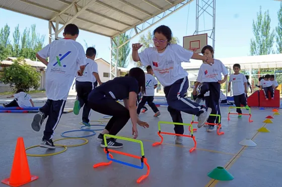 Para completar la aptitud física escolar se deberá pedir turno al 148