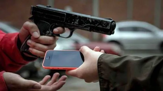 Fingían comprar celulares y terminaban asaltando a los vendedores