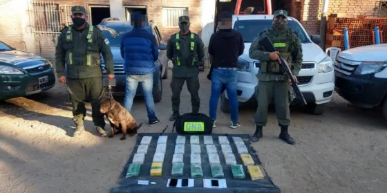Salteño traficaba 29 kilos de cocaína en el techo de una camioneta