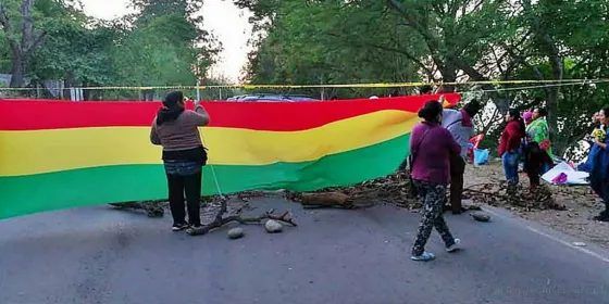 No dejan pasar a nadie en el puente internacional Bermejo