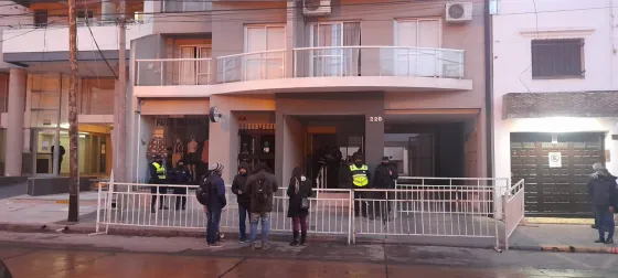 Desesperación por un incendio en un edificio del macro centro salteño