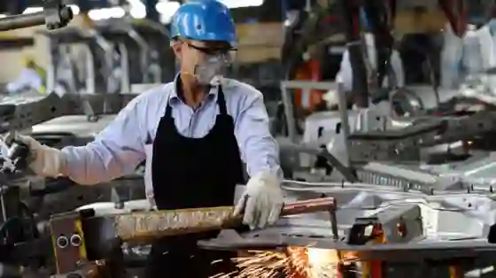 El Gobierno analiza DNU para convertir planes en trabajo formal