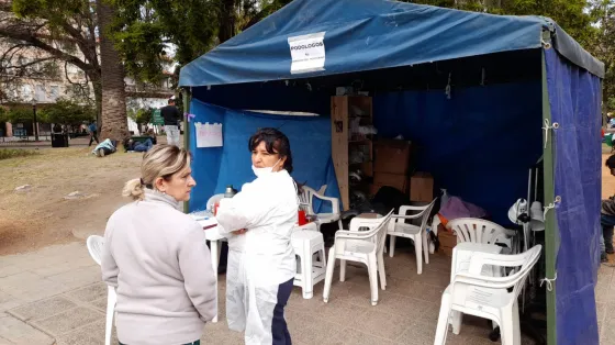 No les dejaron instalar la carpa a los podólogos: "Es lamentable"