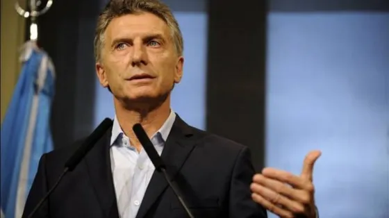 El Gobierno modificó por decreto el esquema de feriados y la Ley de ART