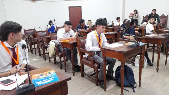 Jóvenes estudiantes serán “concejales por un día”