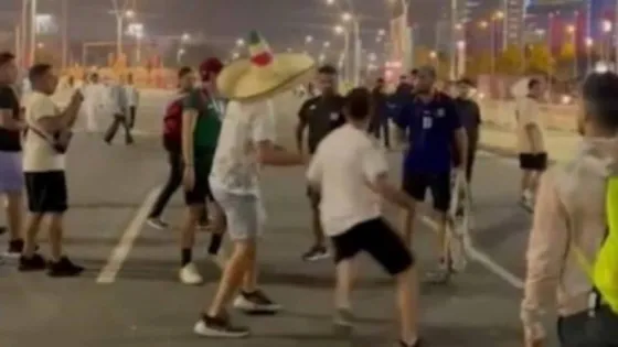 VIDEO: Batalla campal entre hinchas argentinos y mexicanos en Qatar