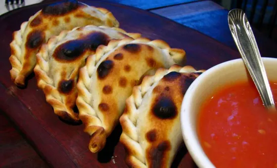 Llega la 3° Feria de la Empanada a la plaza Gurruchaga