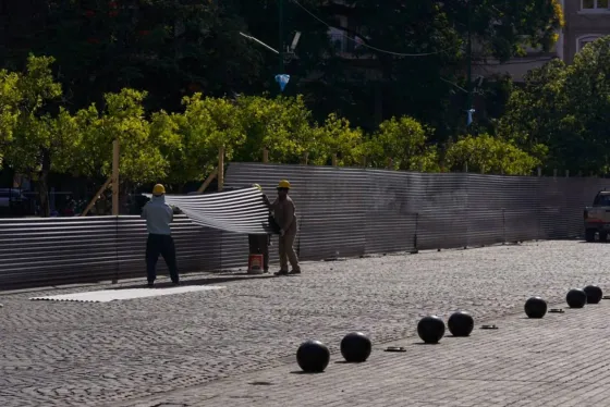 Comenzaron las obras para la puesta en valor de la plaza 9 de Julio