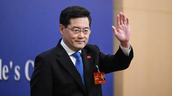 El canciller chino advierte que su país y Estados Unidos se dirigen a un conflicto