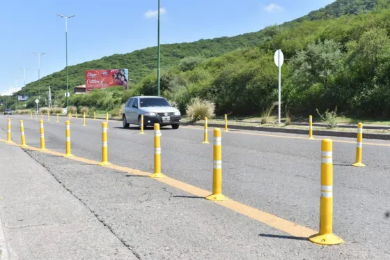 Instalaron separadores rebatibles en Avenida Asunción