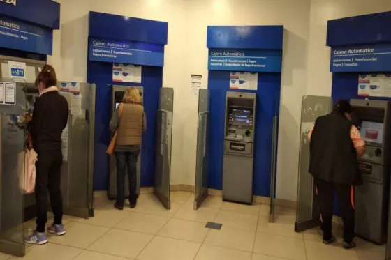 Esta semana inicia el pago de sueldos de abril para empleados públicos