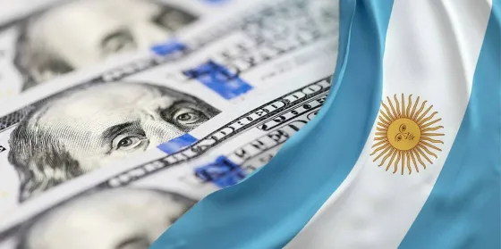 No lo pueden parar: el dólar blue cerró en $462
