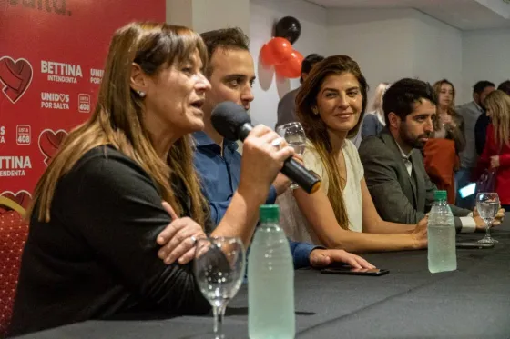 Josefina Chavez: "Los centros vecinales me están preocupando demasiado, están abandonados"