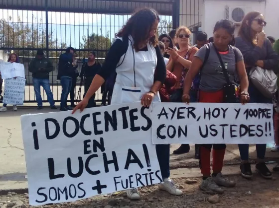 Continúan las protestas de docentes autoconvocados en Salta