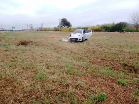 La Policía investiga la muerte de un hombre tras el vuelco de un automóvil
