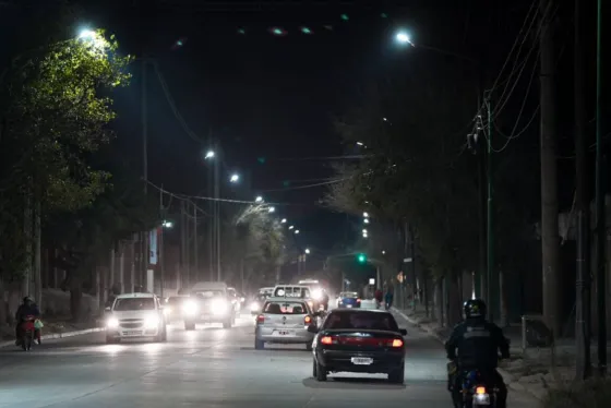 Habilitaron nuevas luminarias en avenida Artigas