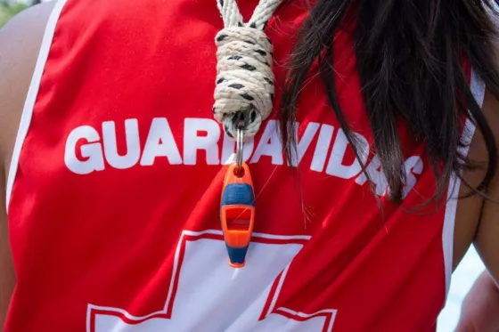 Abrieron la convocatoria para guardavidas de la temporada 2023/24