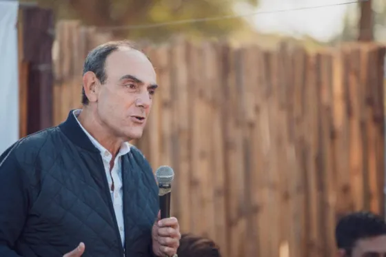 Restom: “Aguas del Norte dice que el agua está para consumir, entonces que la tomen ellos”