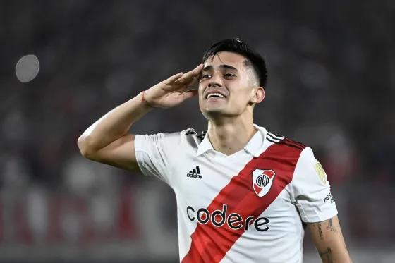 River reaccionó a tiempo y superó al Inter de Brasil