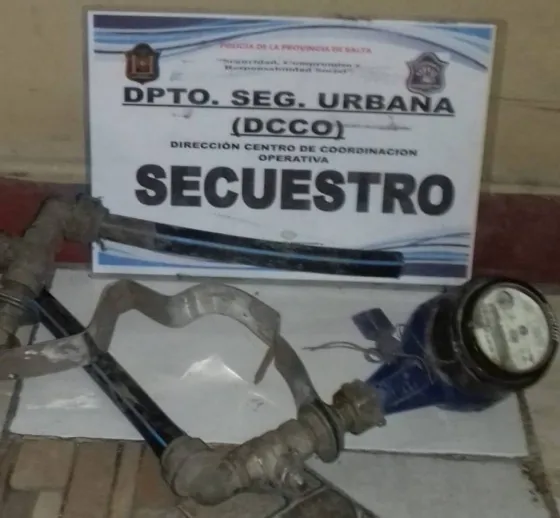 Demoran un joven involucrado en la sustracción de medidores de agua