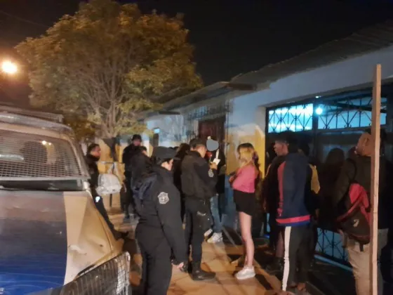 Clausuraron dos fiestas clandestinas durante el fin de semana