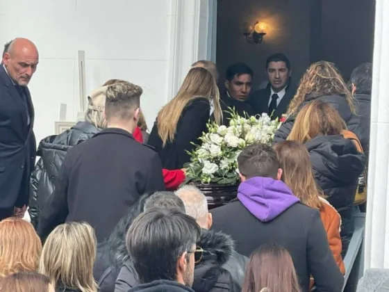Familiares y amigos despidieron a Silvina Luna en el cementerio de Chacarita