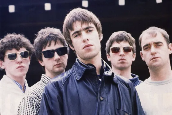Oasis sorprendió con el lanzamiento de un video inédito de "Acquiesce"