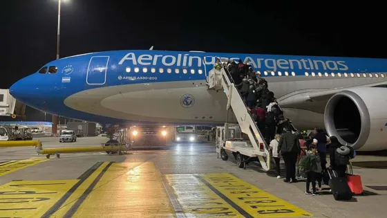 Llegó al país el cuarto vuelo con 247 argentinos repatriados de Israel