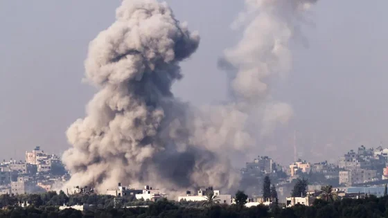 El primer grupo de extranjeros y heridos salió de Gaza hacia Egipto