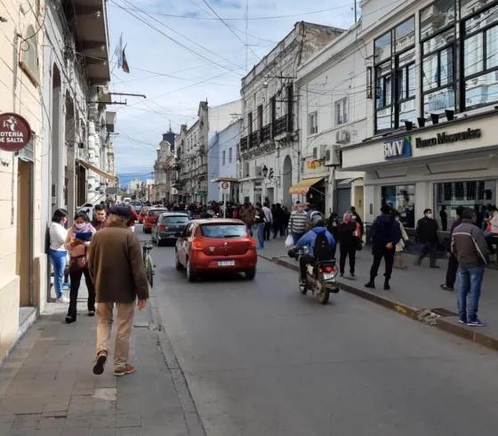 El blue en Salta se vende hasta $1200