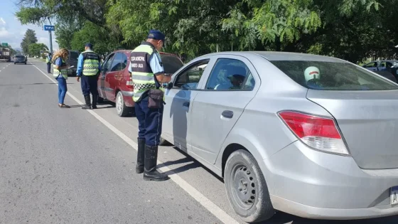 Realizan controles para evitar ruidos en caños de escape de motos y autos