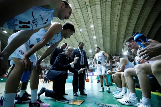 Salta recibe al puntero Atenas de Córdoba