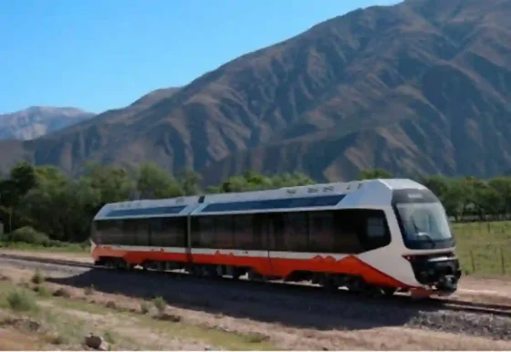 Jujuy presentó el Tren Solar de la Quebrada