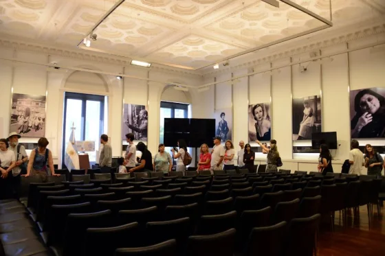 Cambiarán el nombre del Salón de las Mujeres y se llamará Salón de los Próceres