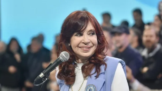 Cristina Kirchner, dura con Milei: "Cálmese Presidente, hay que tener templanza"