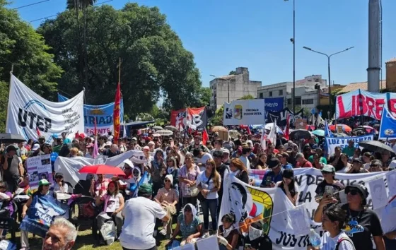 Miles de personas marcharon por la memoria, la verdad y la justicia