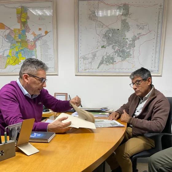 Aguas del Norte y la Municipalidad coordinan acciones para optimizar los trabajos en la vía pública