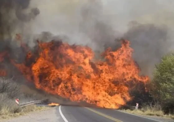 Se agravan los focos de incendio en distintos puntos de las sierras