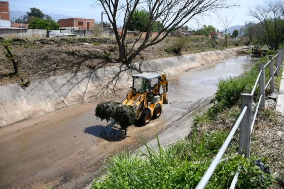 Zona Norte: avanzan los operativos de mantenimiento de los canales pluviales