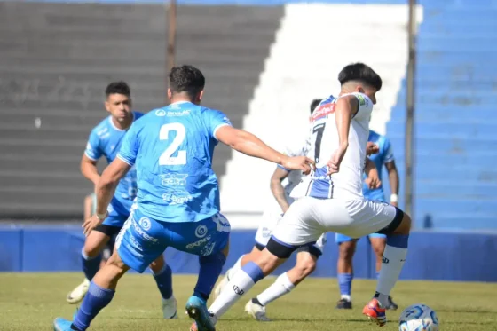 Gimnasia goleó 3 a 0 a Almagro y sueña con clasificar