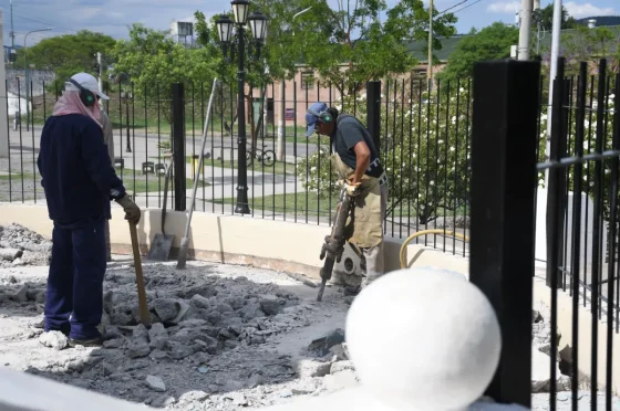 Avanza en el acondicionamiento de plaza España